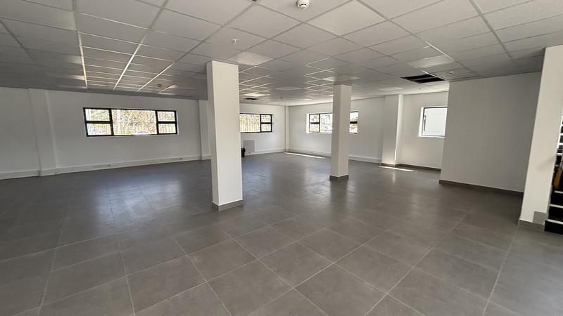 To Let commercial Property for Rent in Killarney Gardens Western Cape